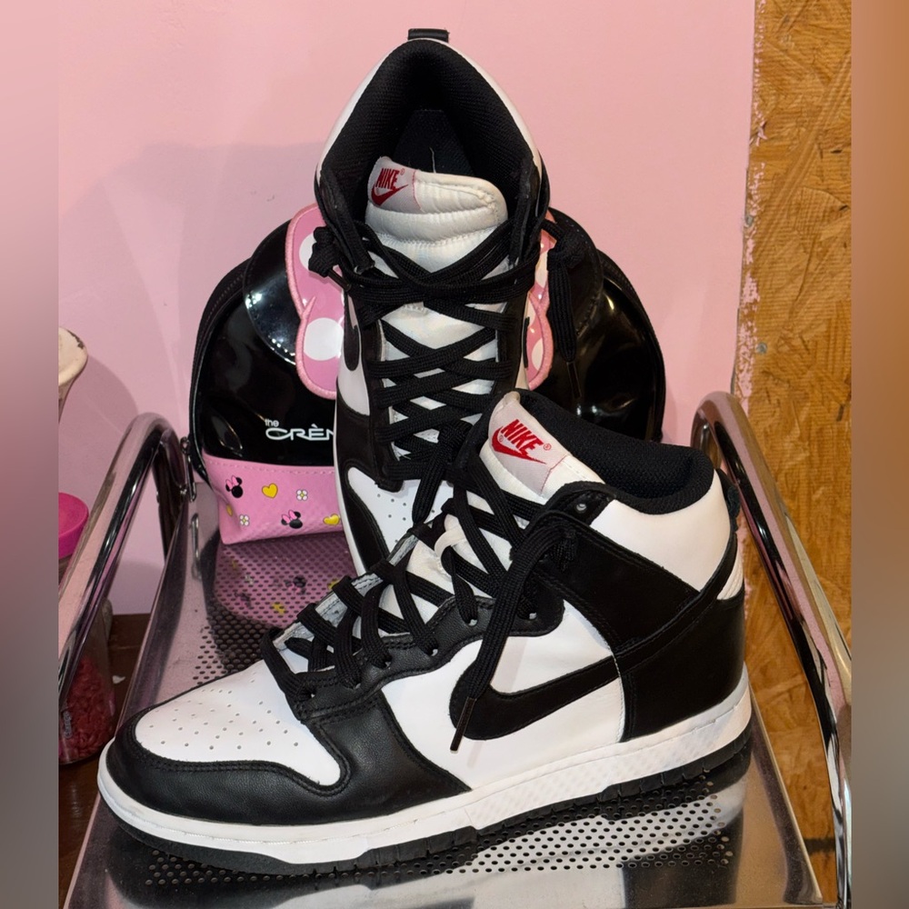 Nike Dunk High Sneakers - Picture 2 of 11